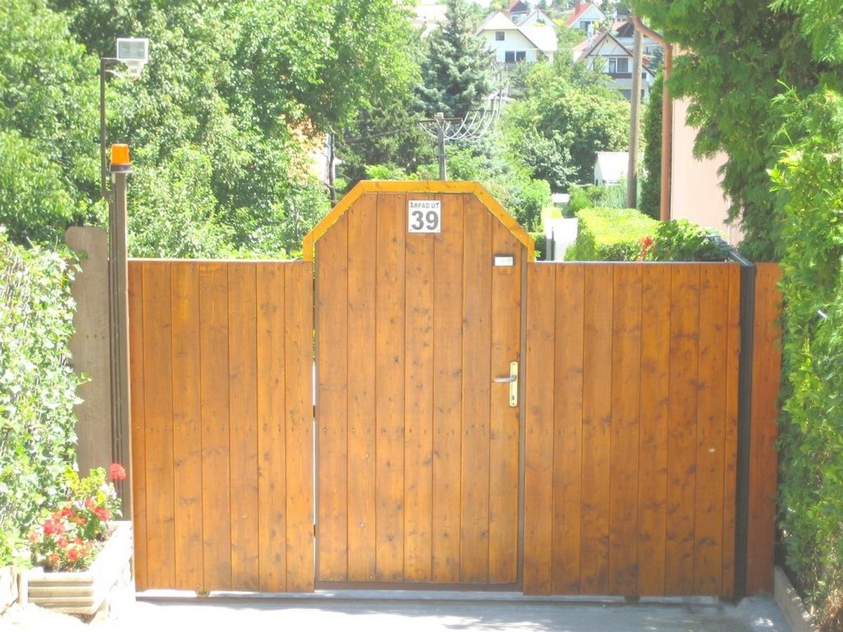 Lala Apartmanok Balatonboglár Exterior foto