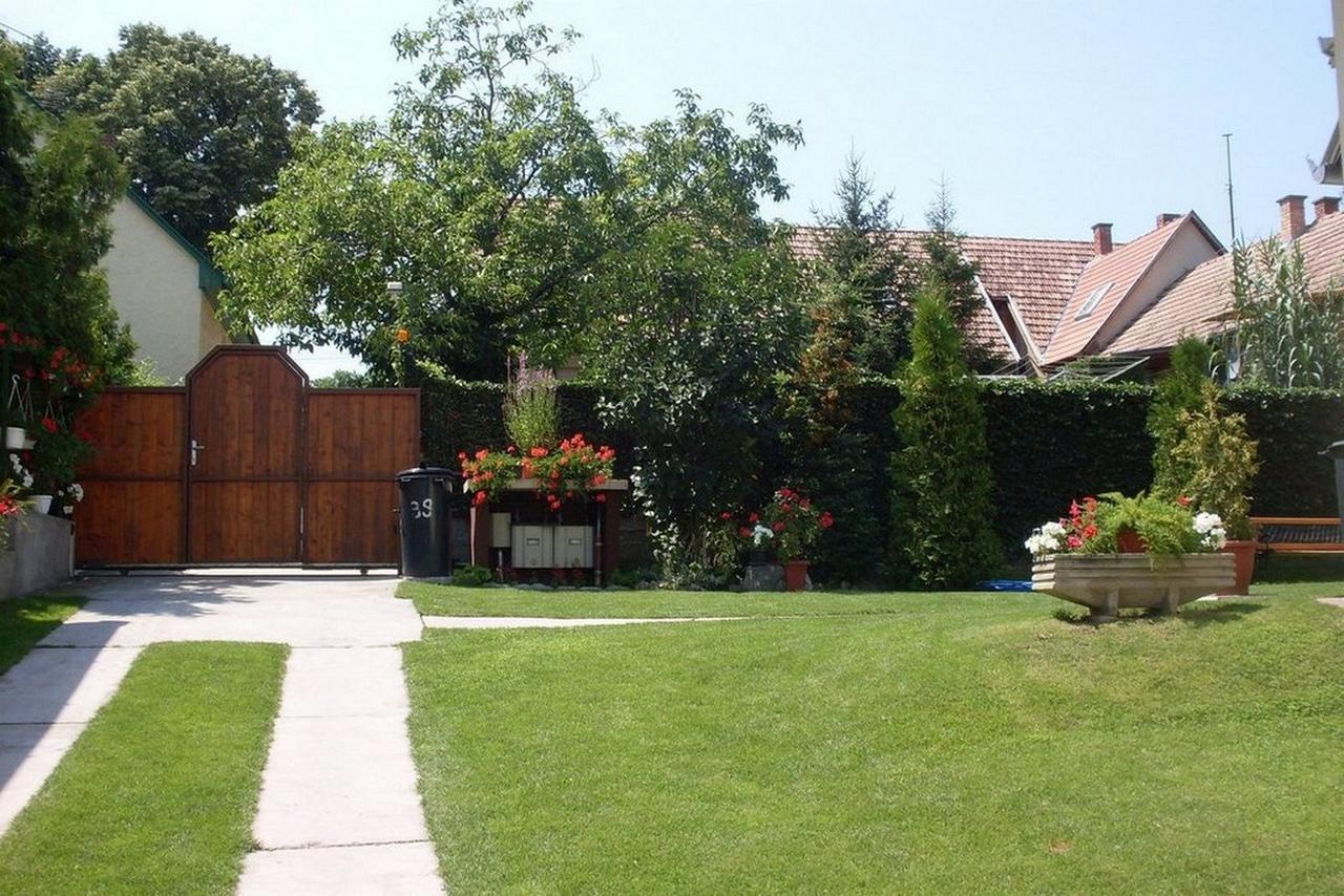 Lala Apartmanok Balatonboglár Exterior foto