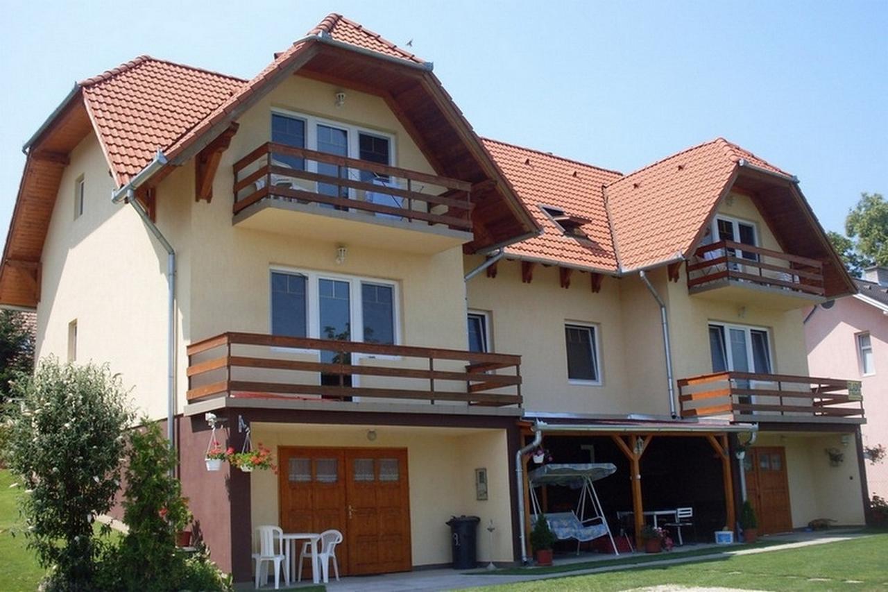 Lala Apartmanok Balatonboglár Exterior foto