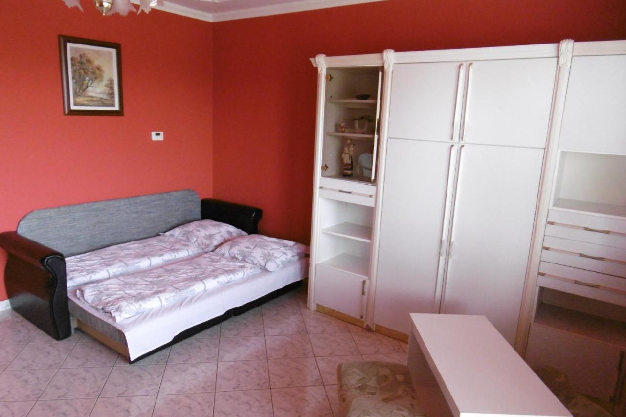 Lala Apartmanok Balatonboglár Exterior foto